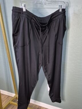 torrid Black Relaxed Jogger Pants